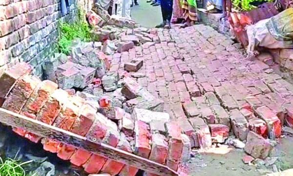 ভ য়ং ক র ঝুঁ কি তে পুরান ঢাকা সিলেট ও চট্টগ্রাম